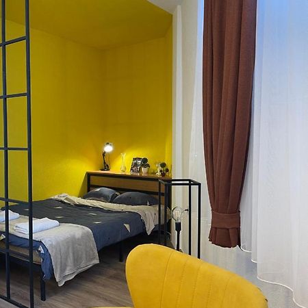 Ora-Prn, Studio Apartment In The City Centre Prishtinë Luaran gambar